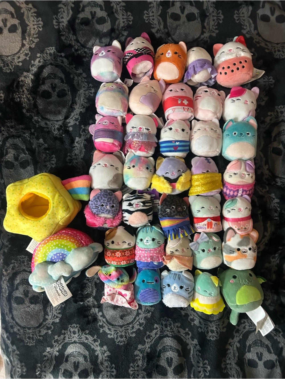 Squishmallows Squishville & Micro Mini Plush Collection - Cats & Monsters